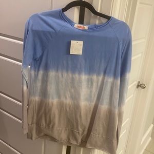 New women’s top